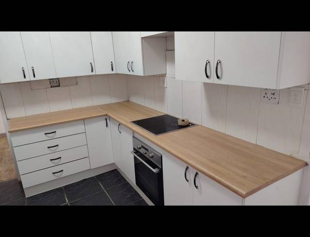 3 BEDROOM HOUSE FOR SALE IN LINDBERGH PARK
